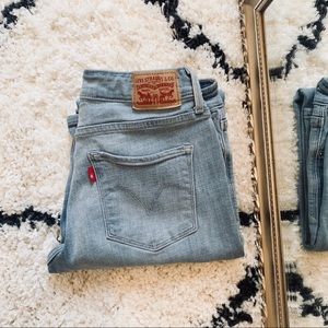 Levi’s | Mid Rise Skinny Jeans | 🔥🔥🔥